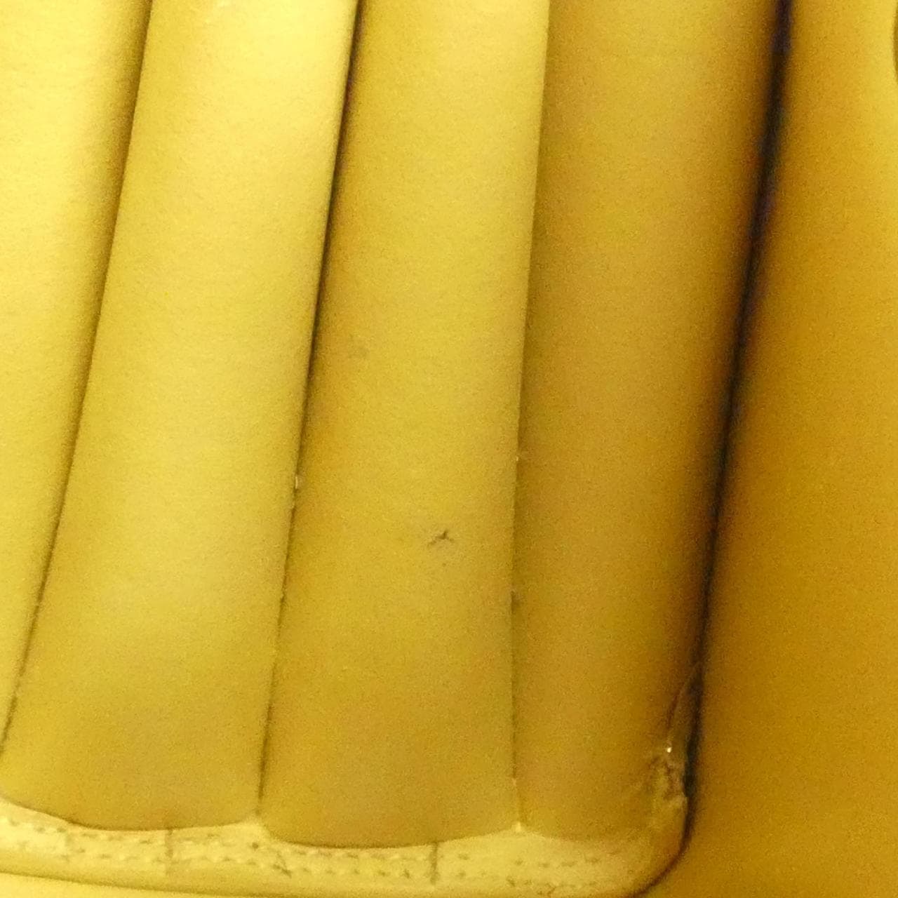 サンローラン サック ド ジュール ナノ 392035 B681N バッグ