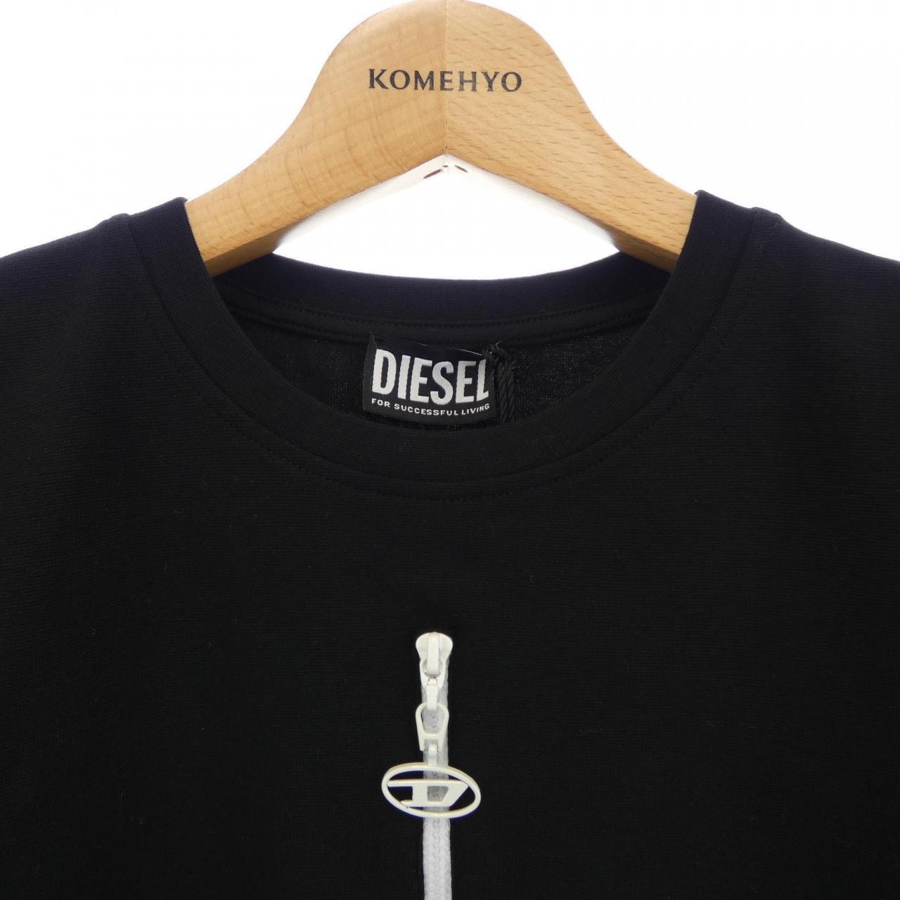 ディーゼル DIESEL Tシャツ