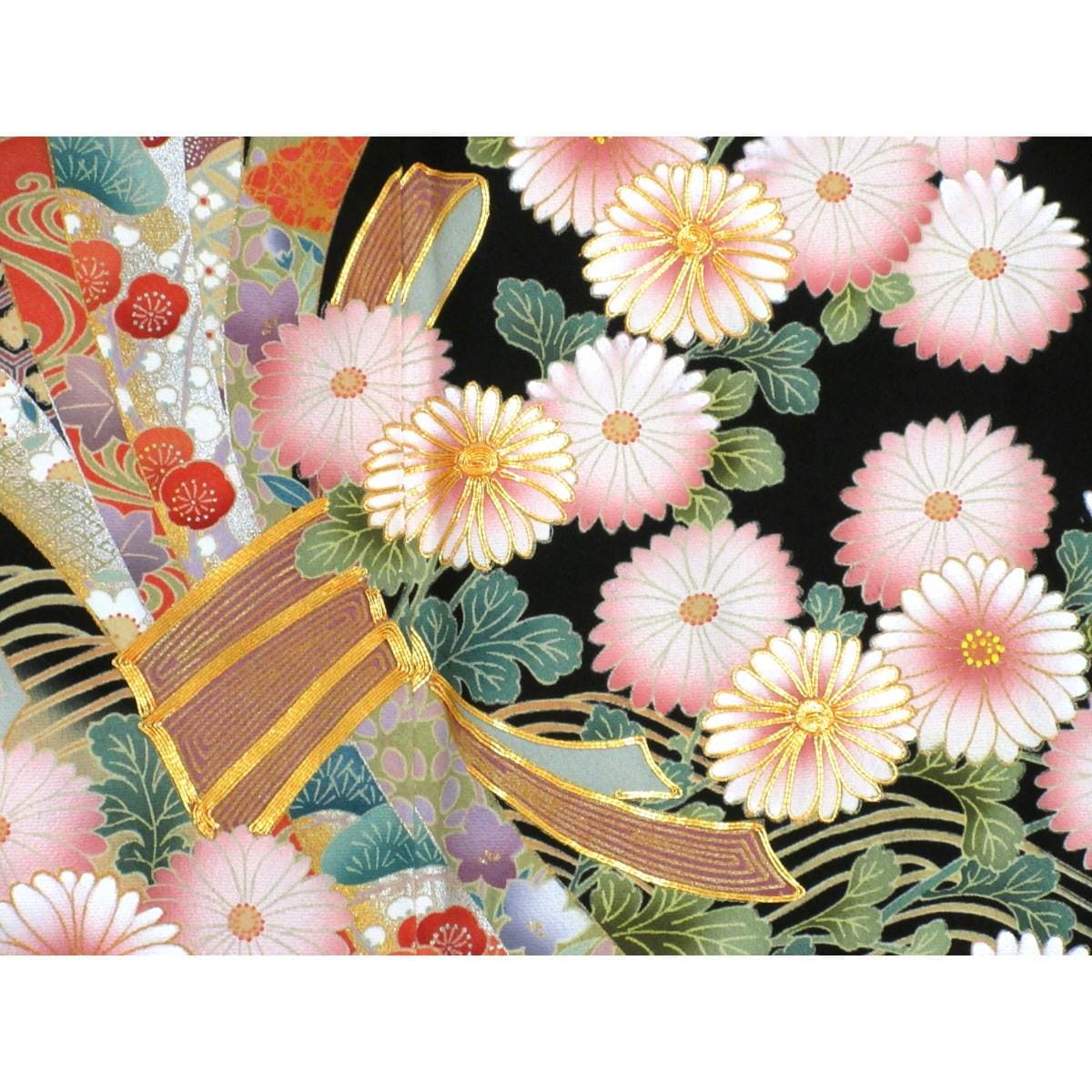 留袖　友禅金彩加工　刺繍入り　丸に橘