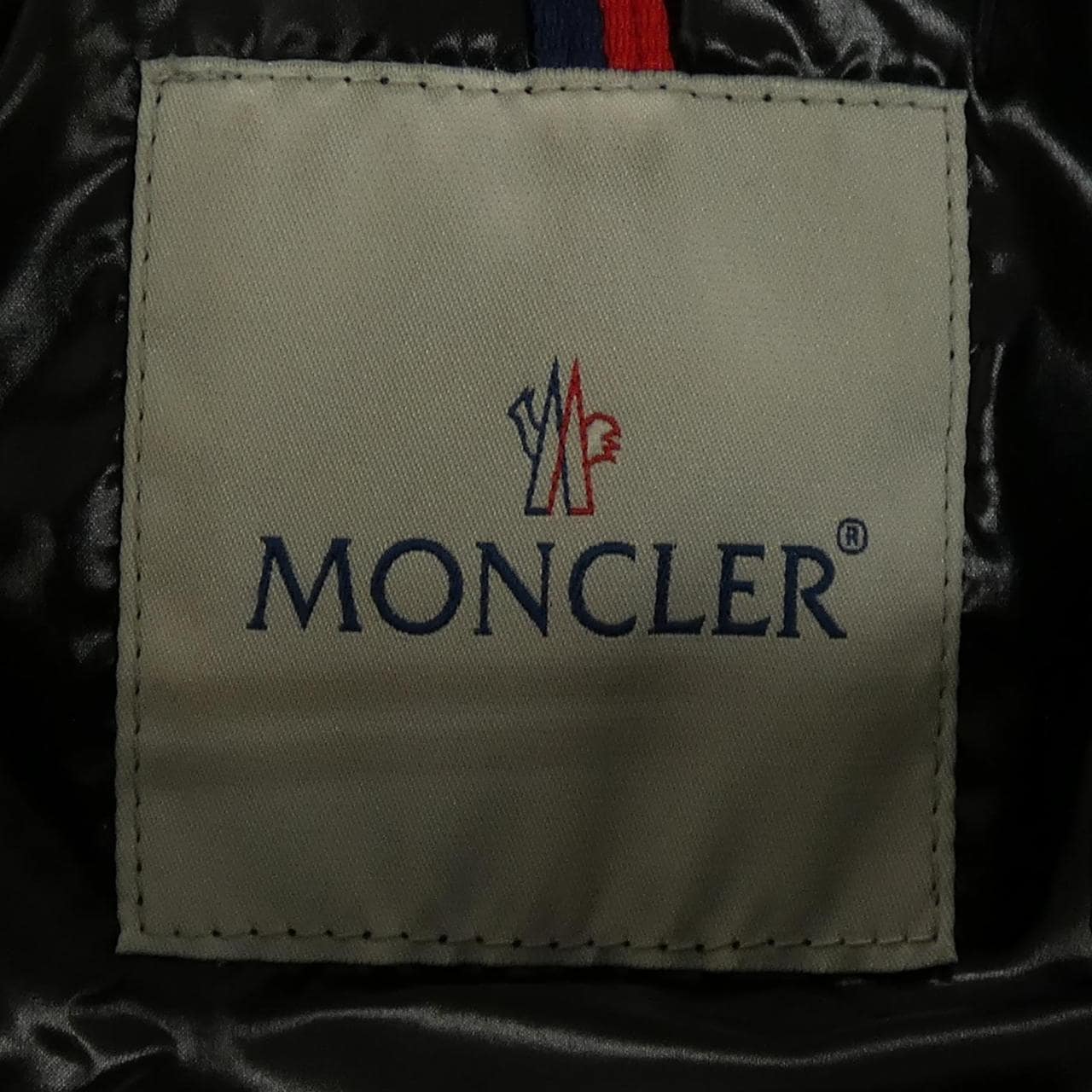 モンクレール MONCLER 41323/91 BULGARIE ダウンジャケット