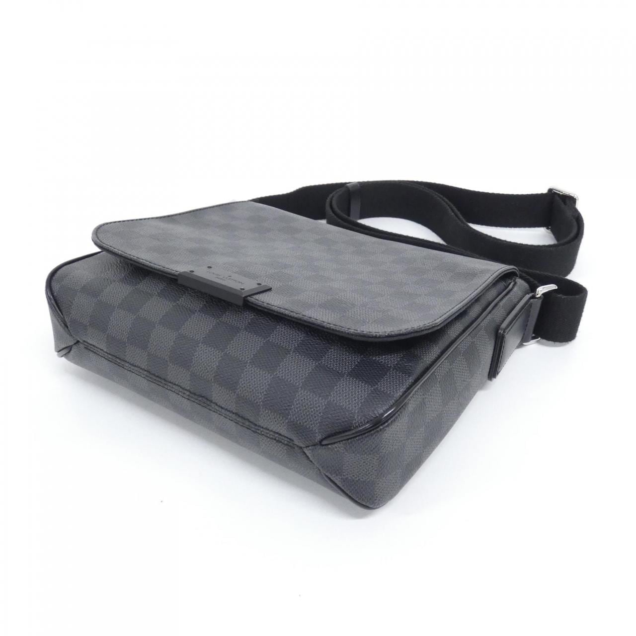 ルイヴィトン ダミエ グラフィット ディストリクト PM N41260 ショルダーバッグ