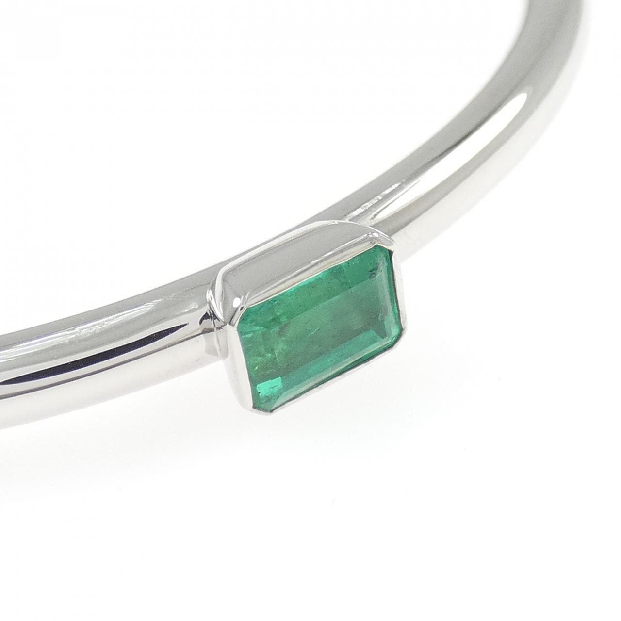 K18WG エメラルド バングル 1.50CT