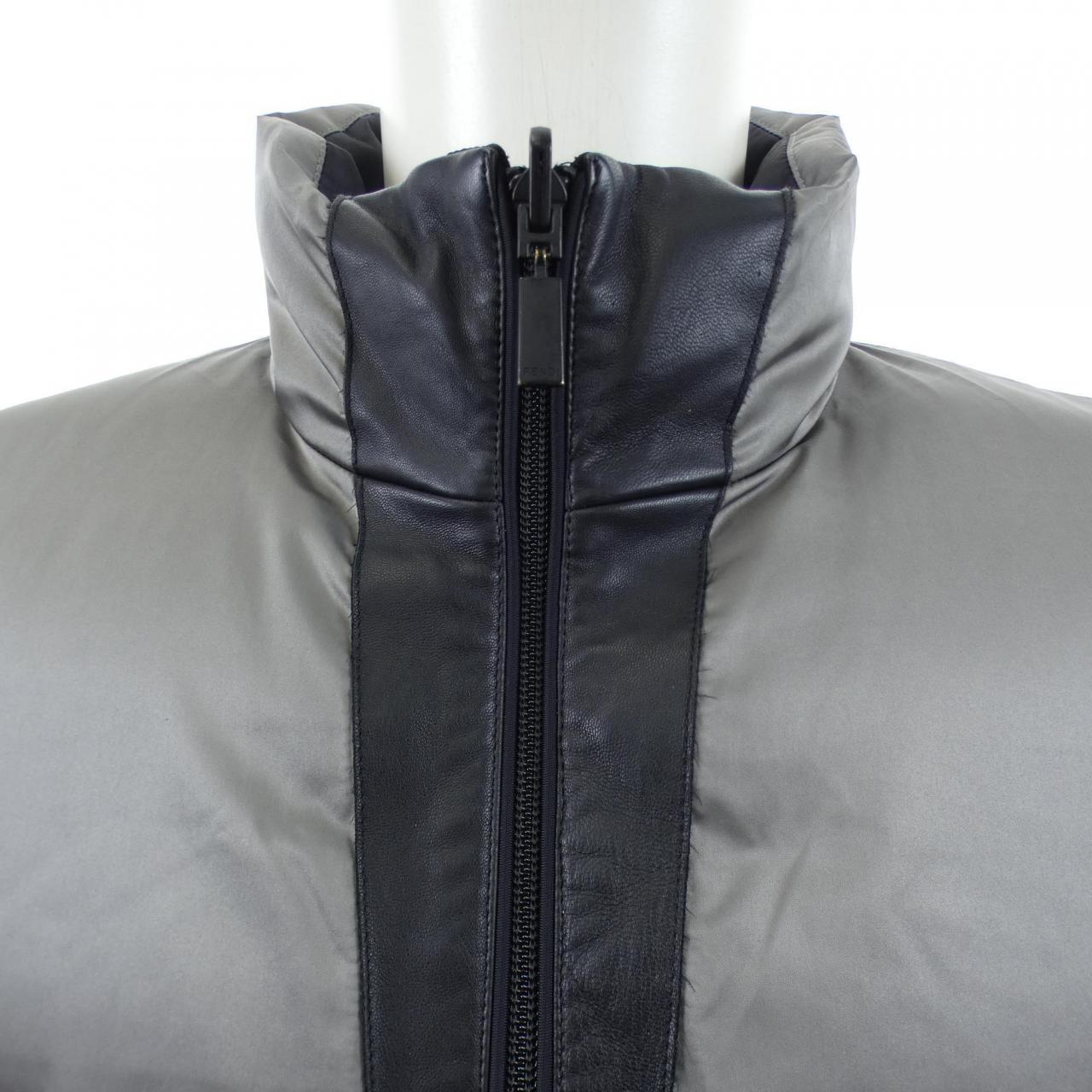 フェンディ FENDI FAA581 A53C ダウンベスト