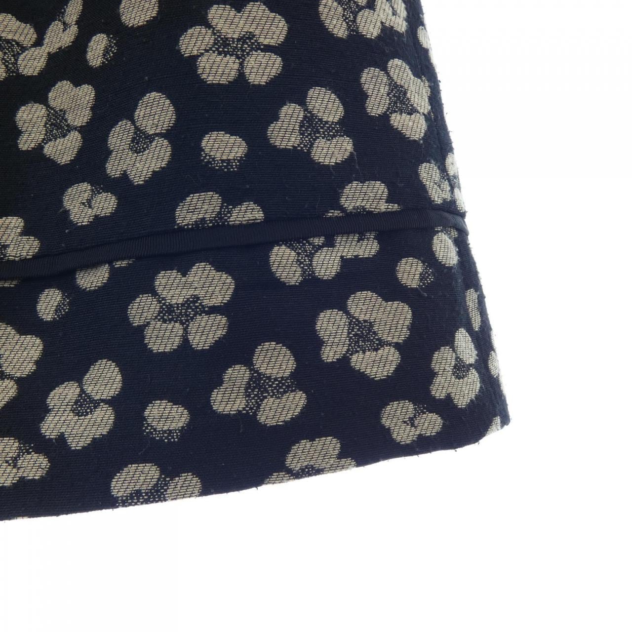 トゥービーシック TO BE CHIC スカート
