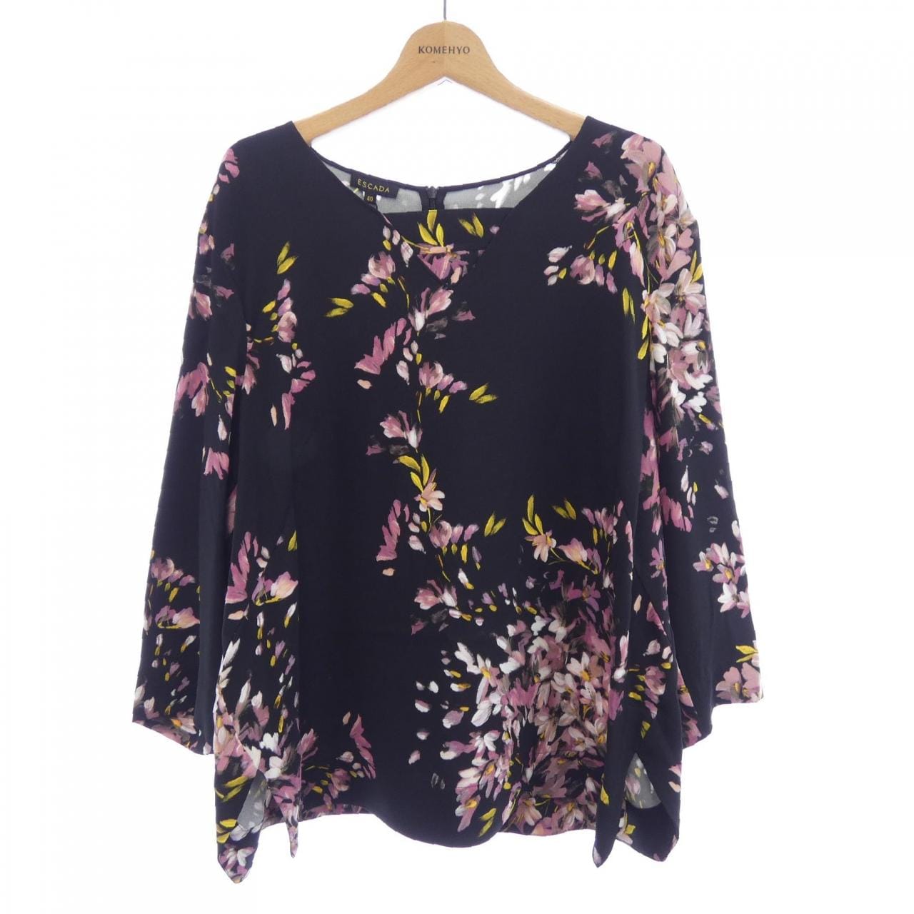 エスカーダ ESCADA トップス