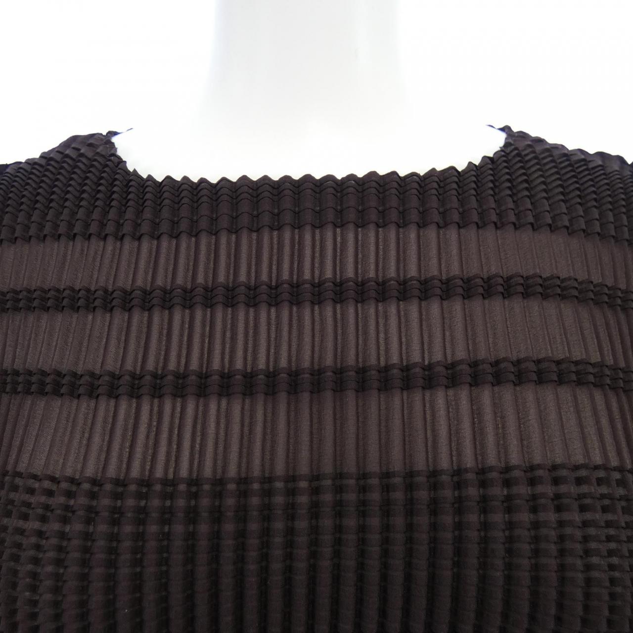 イッセイミヤケ ISSEY MIYAKE IM23FJ146 トップス