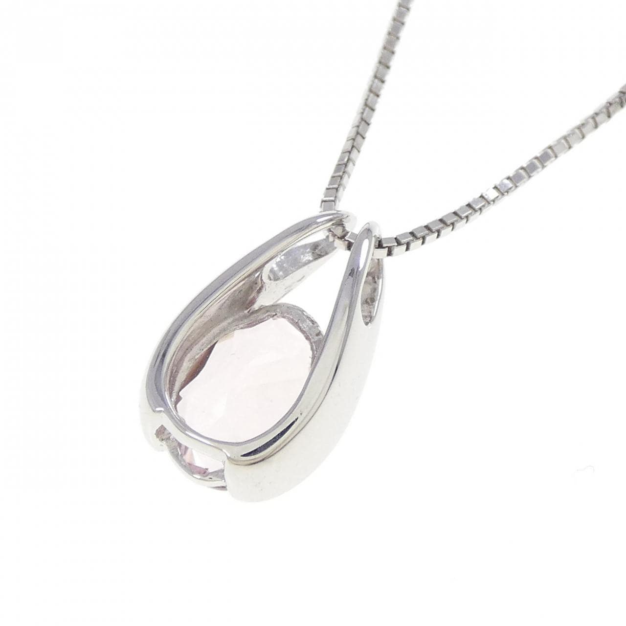K18WG ベリル ネックレス 1.22CT
