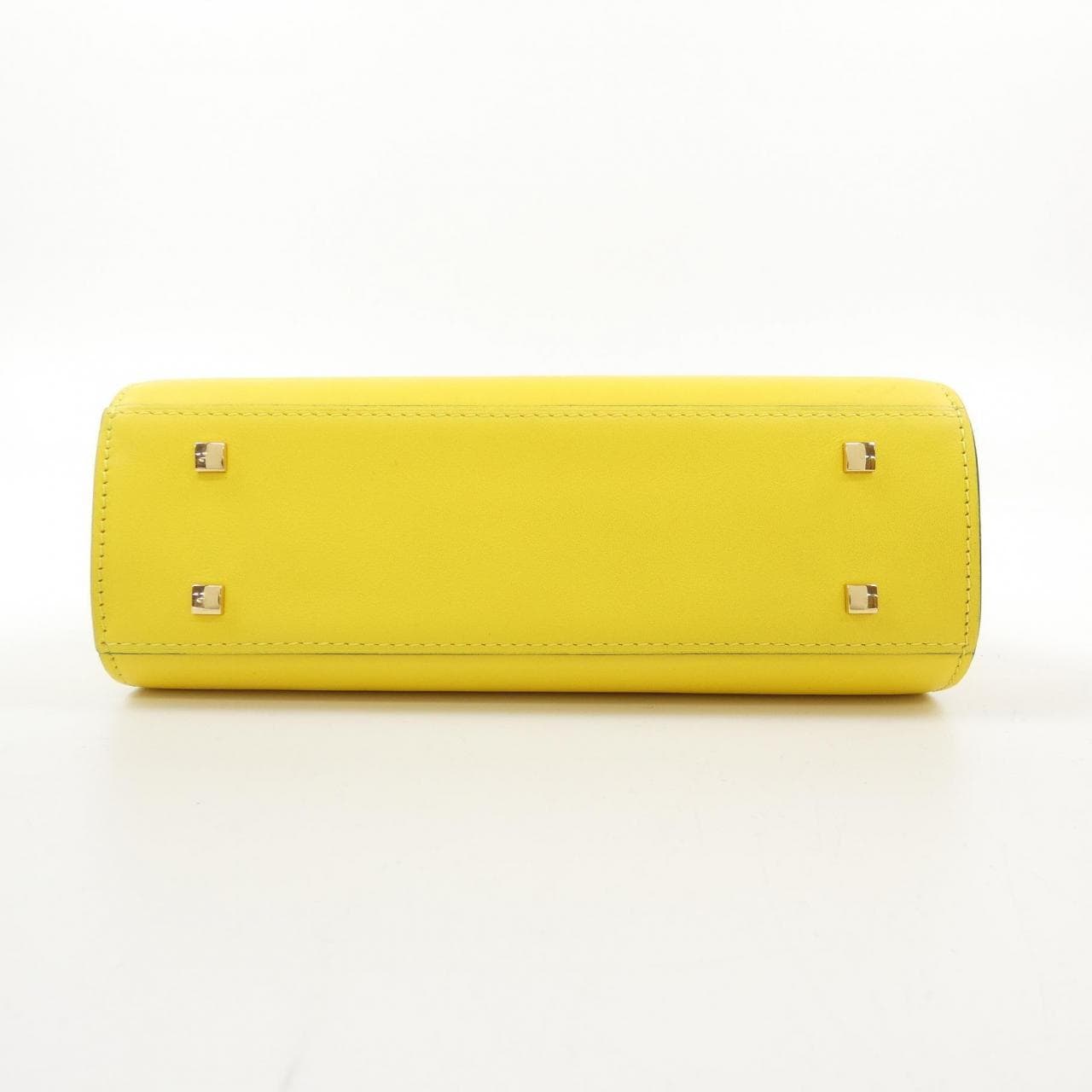 德尔沃DELVAUX