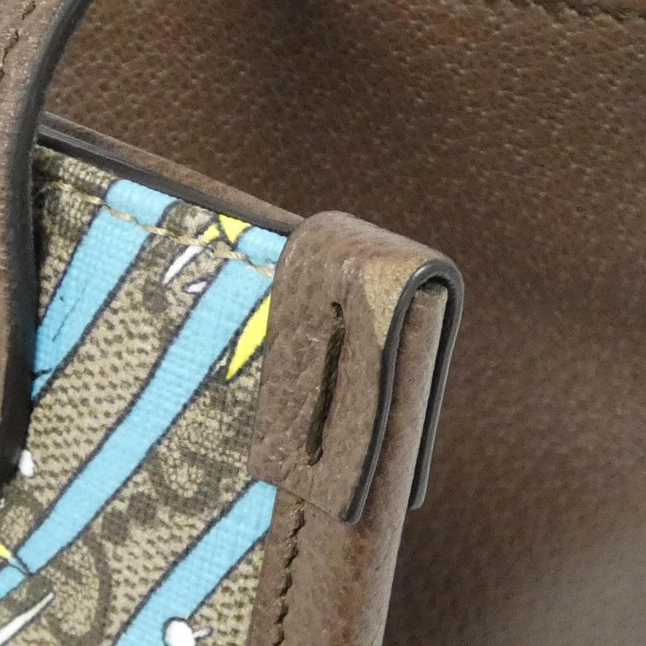 グッチ 650037 2O4AT バッグ