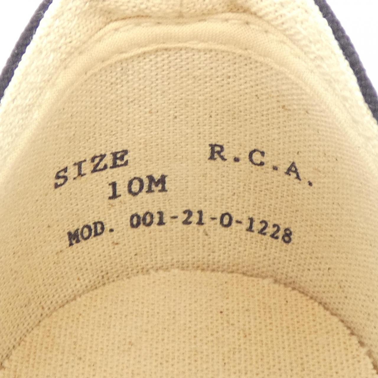 R.C.A スニーカー