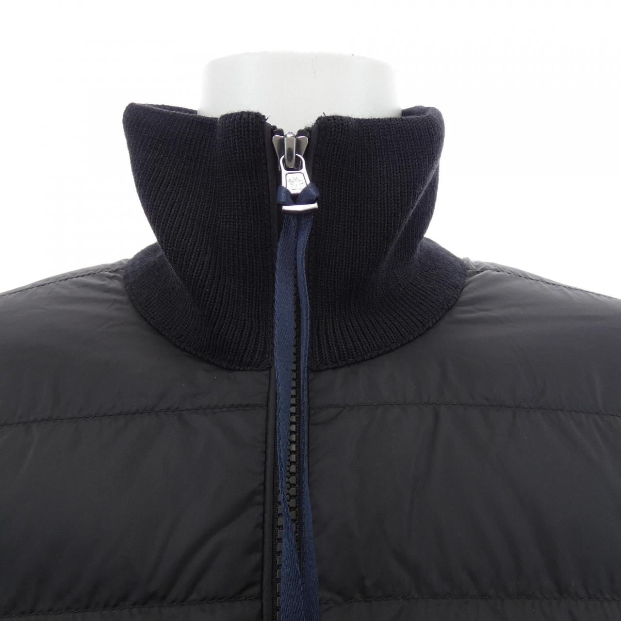 【新品】モンクレール MONCLER 20919B50700 A9341 ダウンジャケット