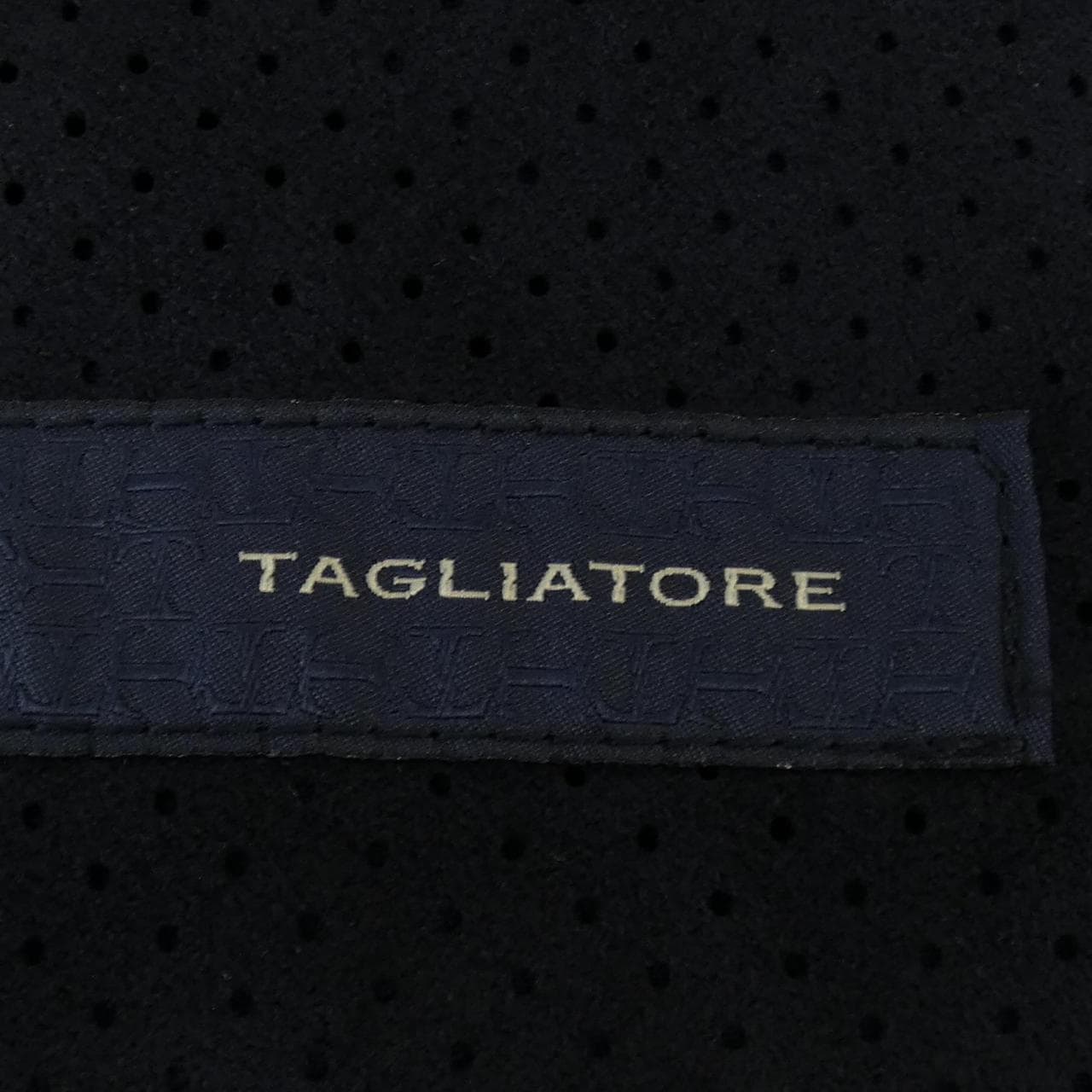 タリアトーレ TAGLIATORE スーツ