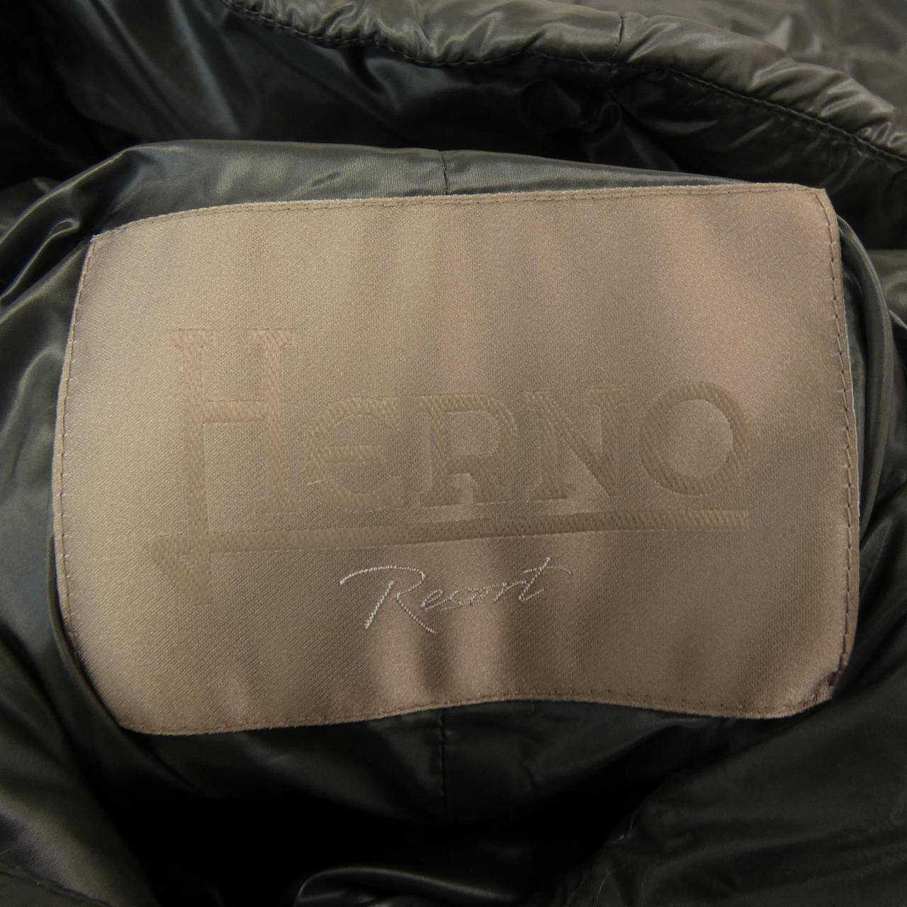 Herno羽绒大衣