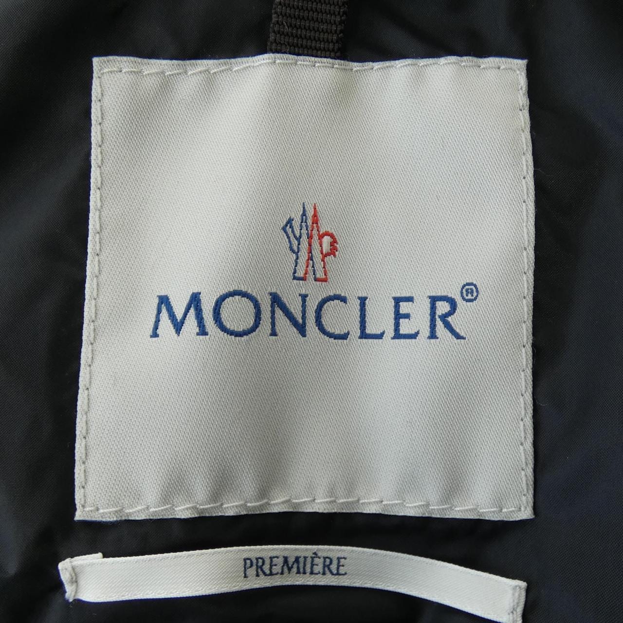 モンクレール MONCLER ダウンジャケット