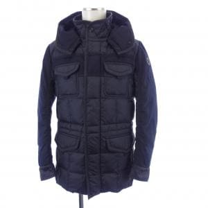 モンクレール MONCLER ダウンジャケット