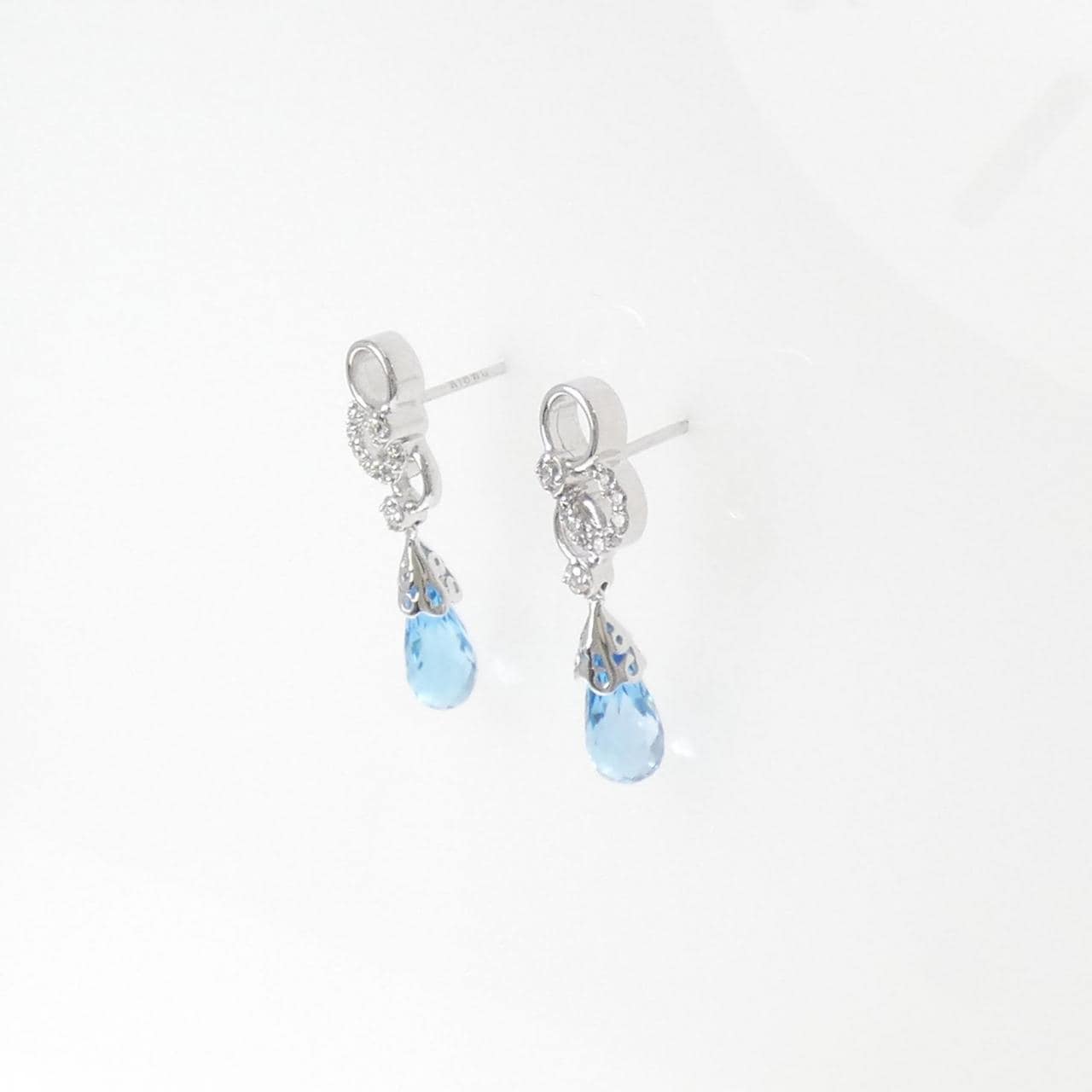 K18WG ブルートパーズ ピアス