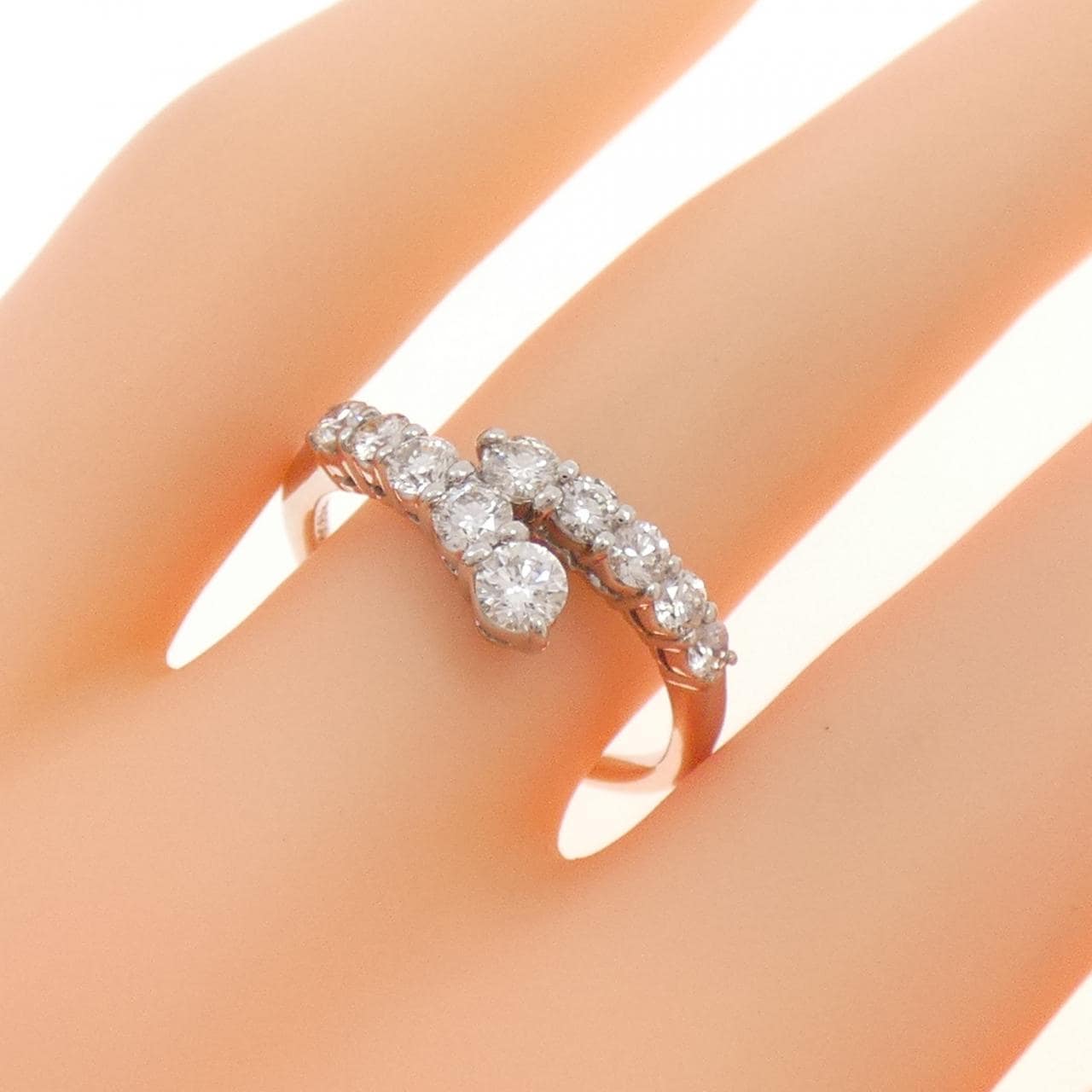 PT900 ダイヤモンド リング 0.70CT