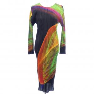 プリーツプリーズ PLEATS PLEASE PP43JH714 ワンピース