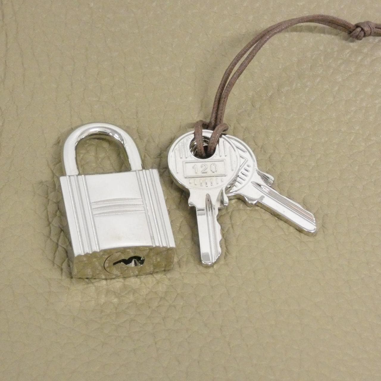 エルメス ピコタン ロック PM 056289CK バッグ