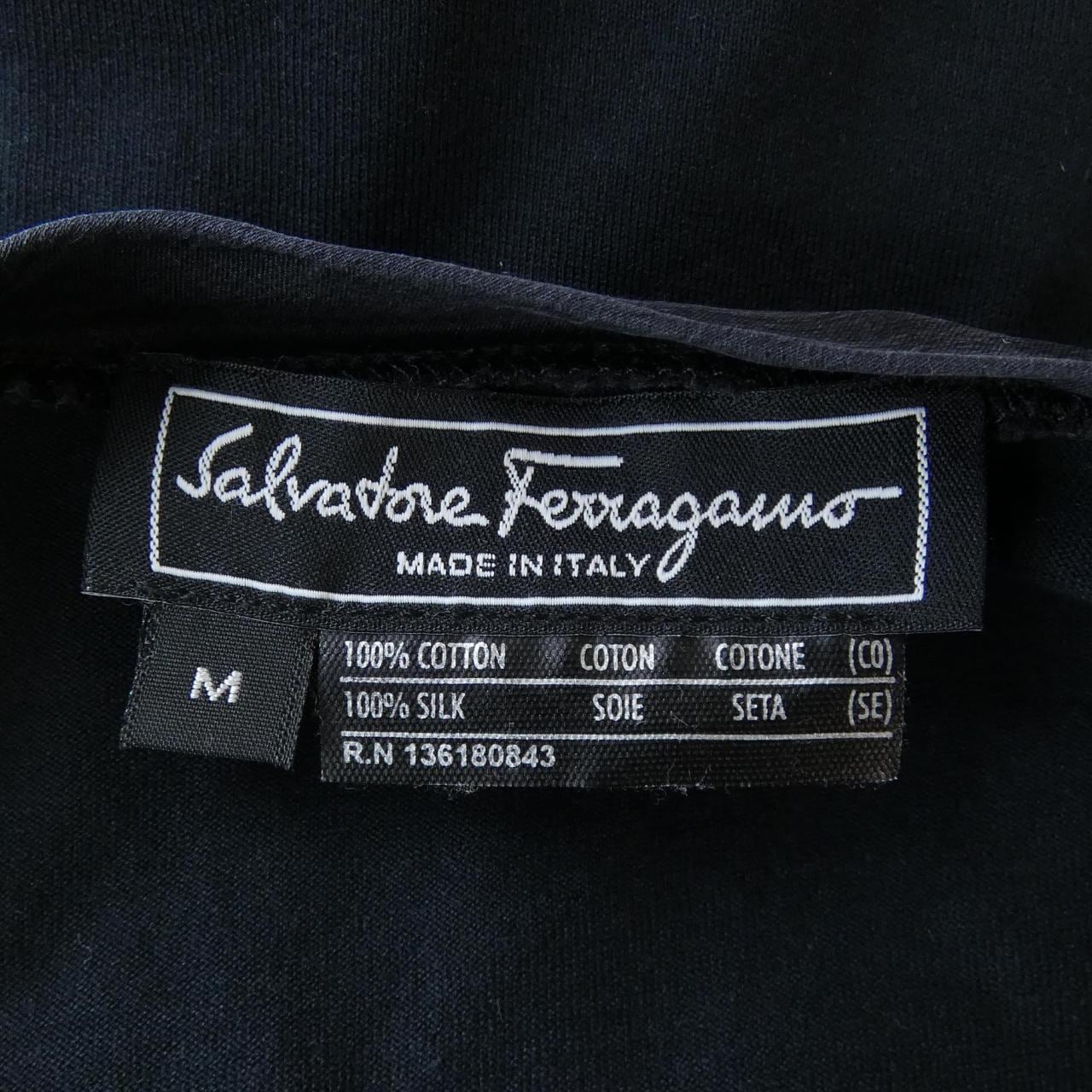 サルヴァトーレフェラガモ SALVATORE FERRAGAMO Tシャツ
