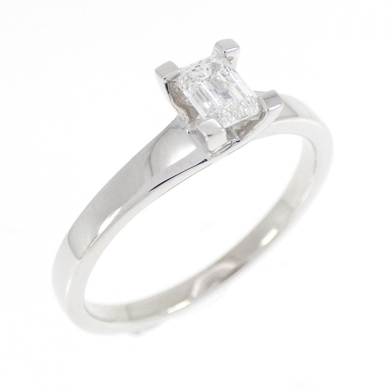 ジーエスティービー ダイヤモンド リング 0.30CT