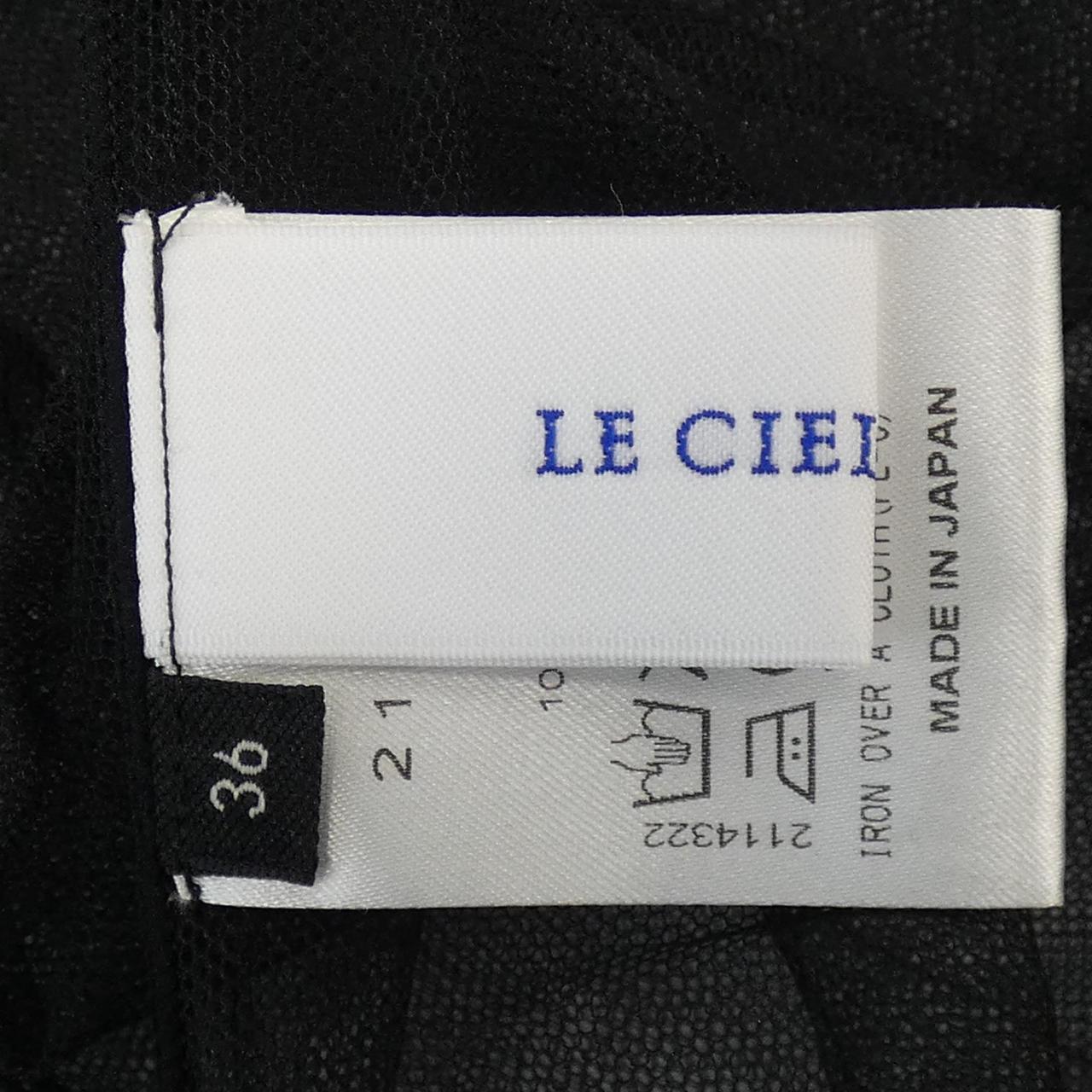 ルシェルブルー LE CIEL BLEU トップス
