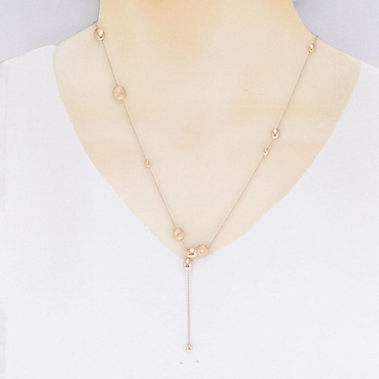 750PG Diamond necklace