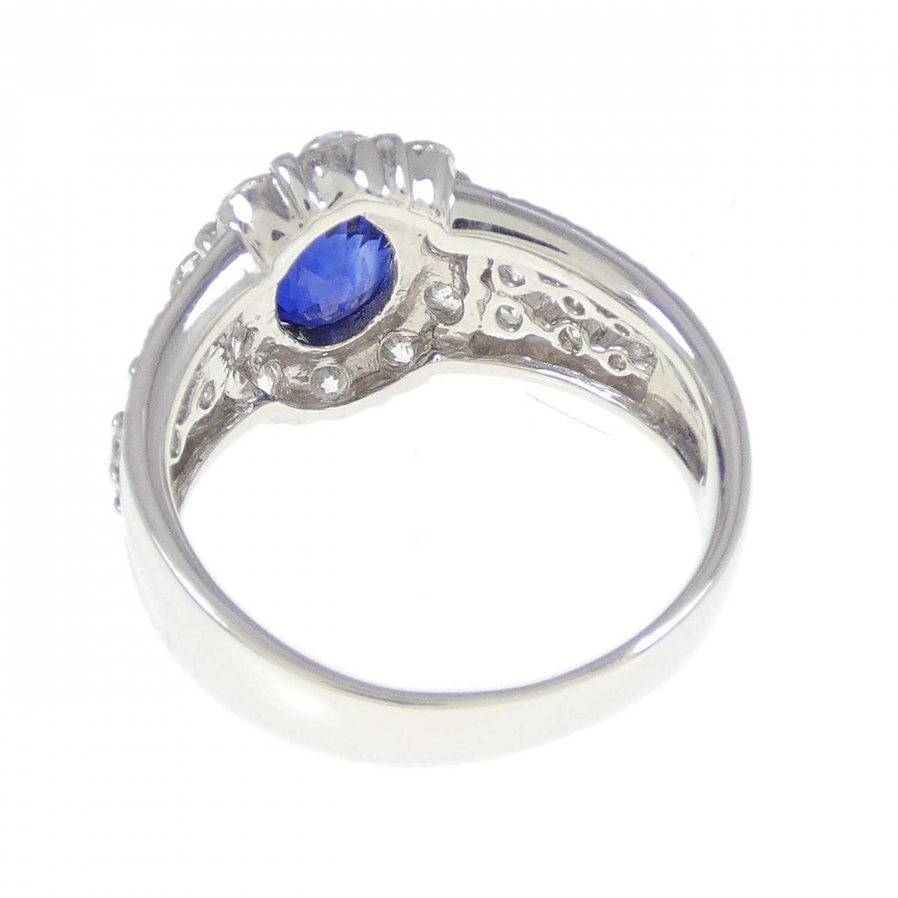 PT900 サファイヤ リング 1.66CT