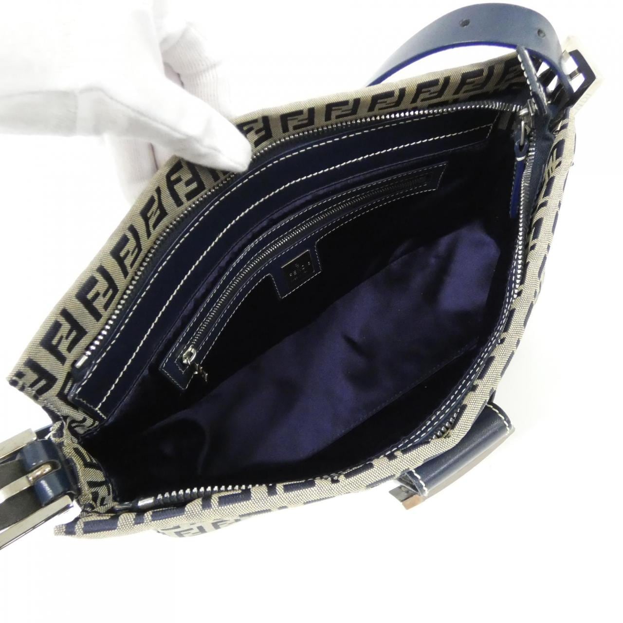 【ヴィンテージ】フェンディ 26566 ショルダーバッグ