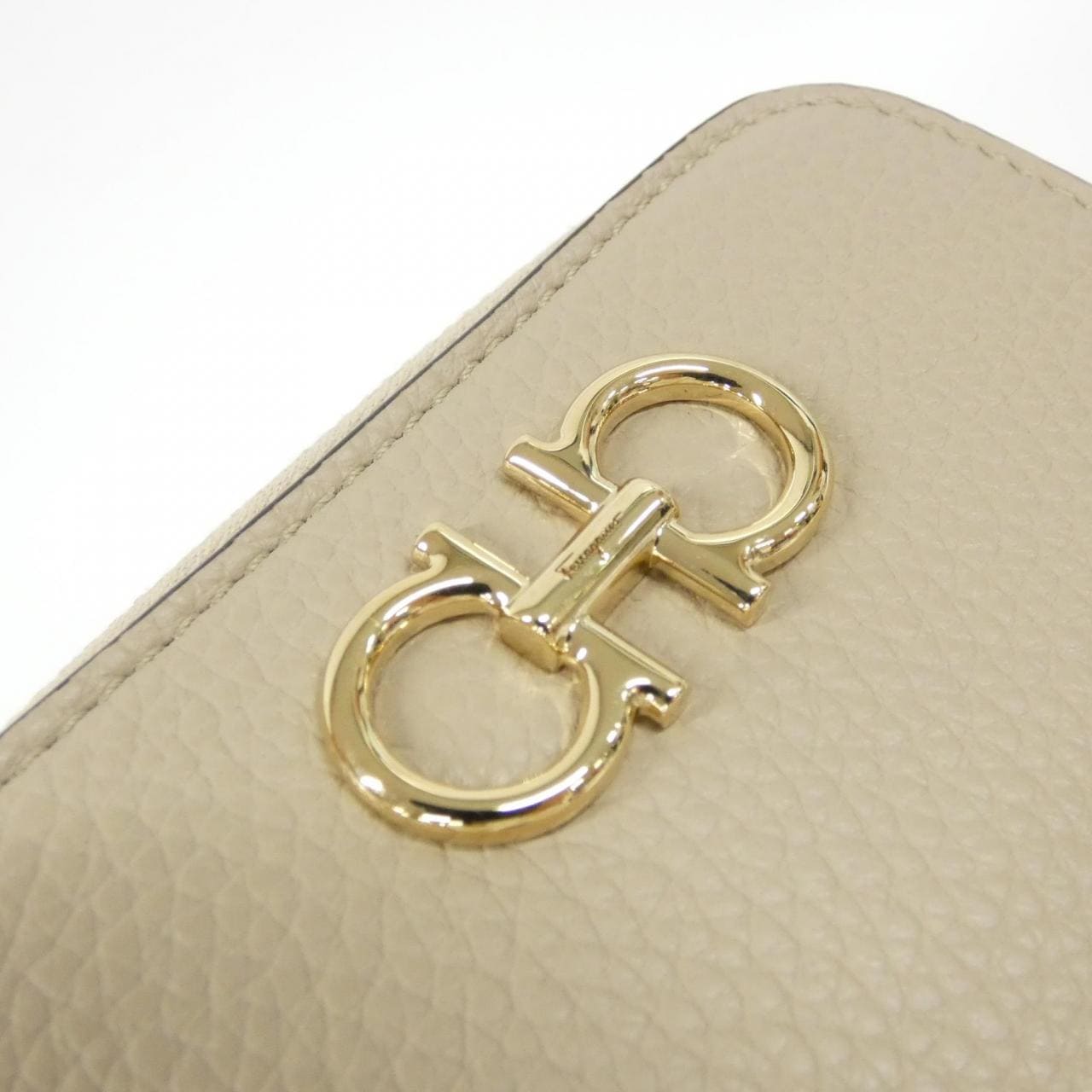 【未使用品】サルヴァトーレフェラガモ 22 0406 コインケース