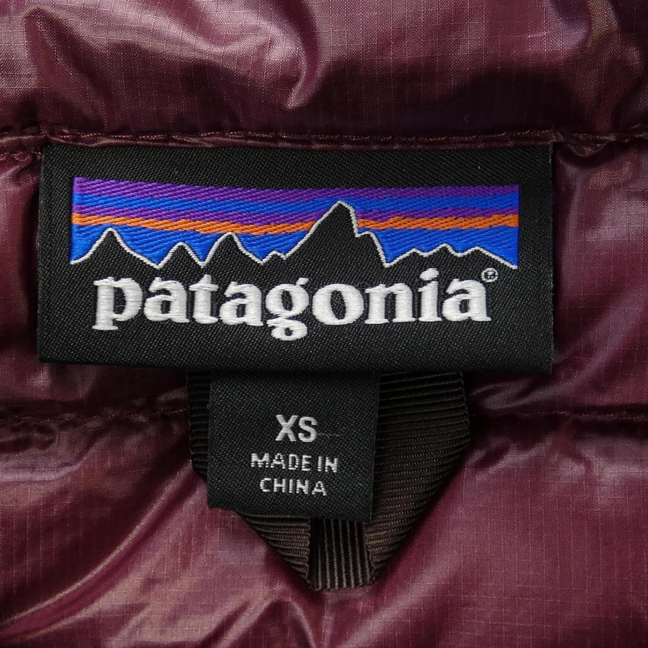 Patagonia PATAGONIA down jacket