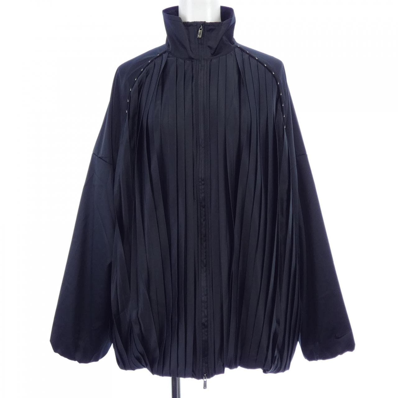 ナイキ NIKE HJ0518-010 ブルゾン