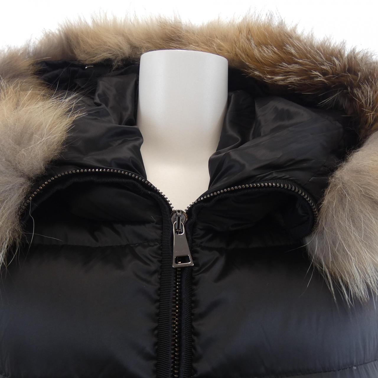 モンクレール MONCLER TINUV ダウンコート