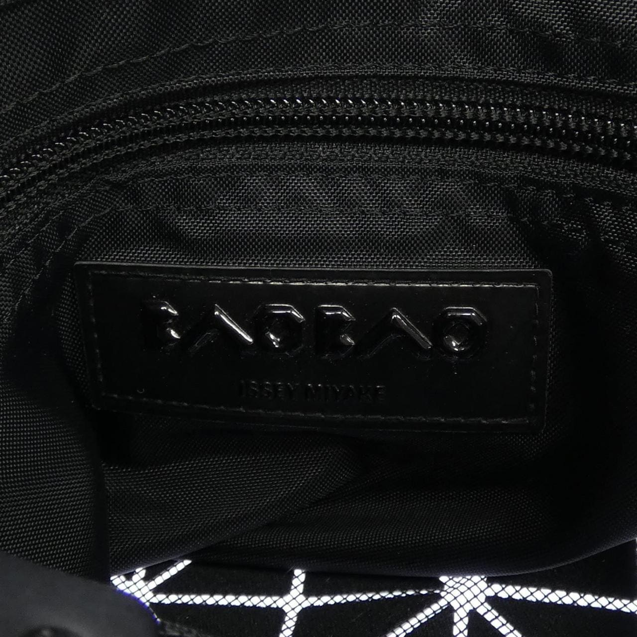 イッセイミヤケ ISSEY MIYAKE BB23-AG103 BAG