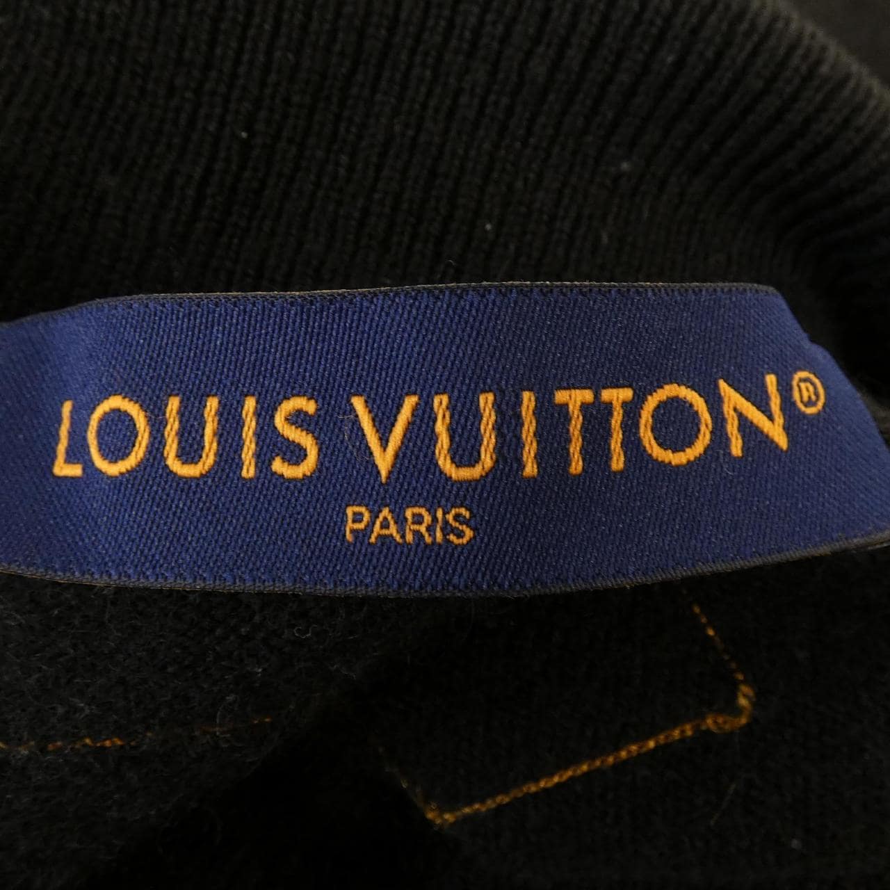 ルイヴィトン LOUIS VUITTON LVSE LVエンボスタートルネック HMN41WJZE ニット