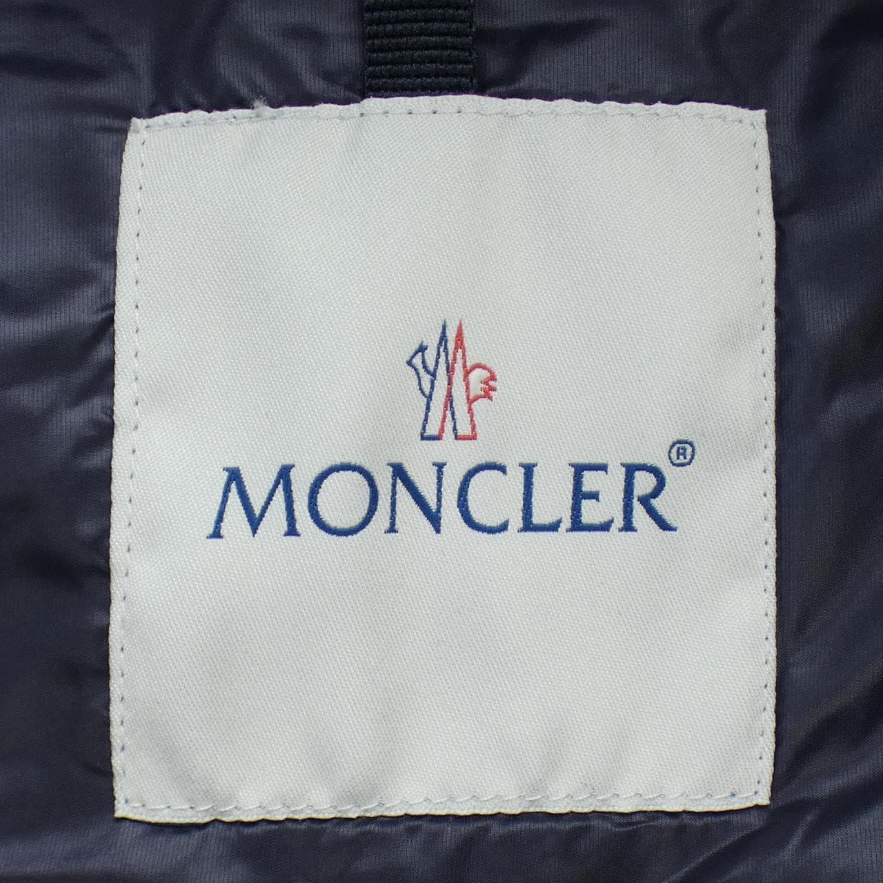 モンクレール MONCLER ダウンジャケット