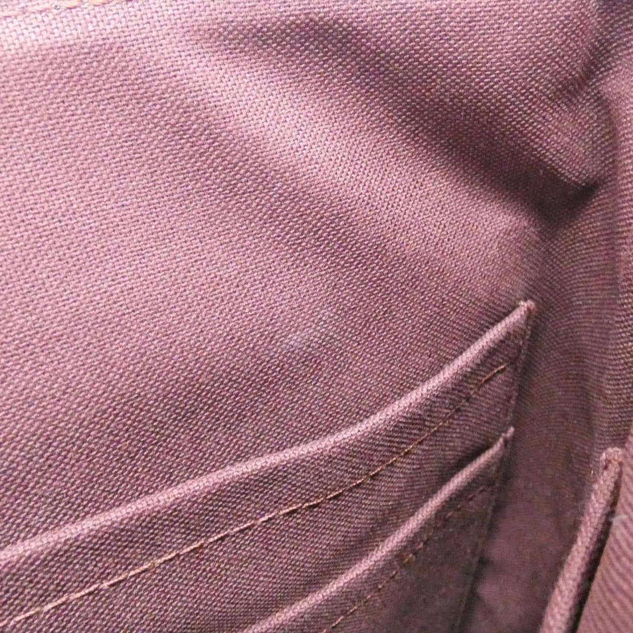 ルイヴィトン モノグラム マカサー ディストリクト M40934 ショルダーバッグ