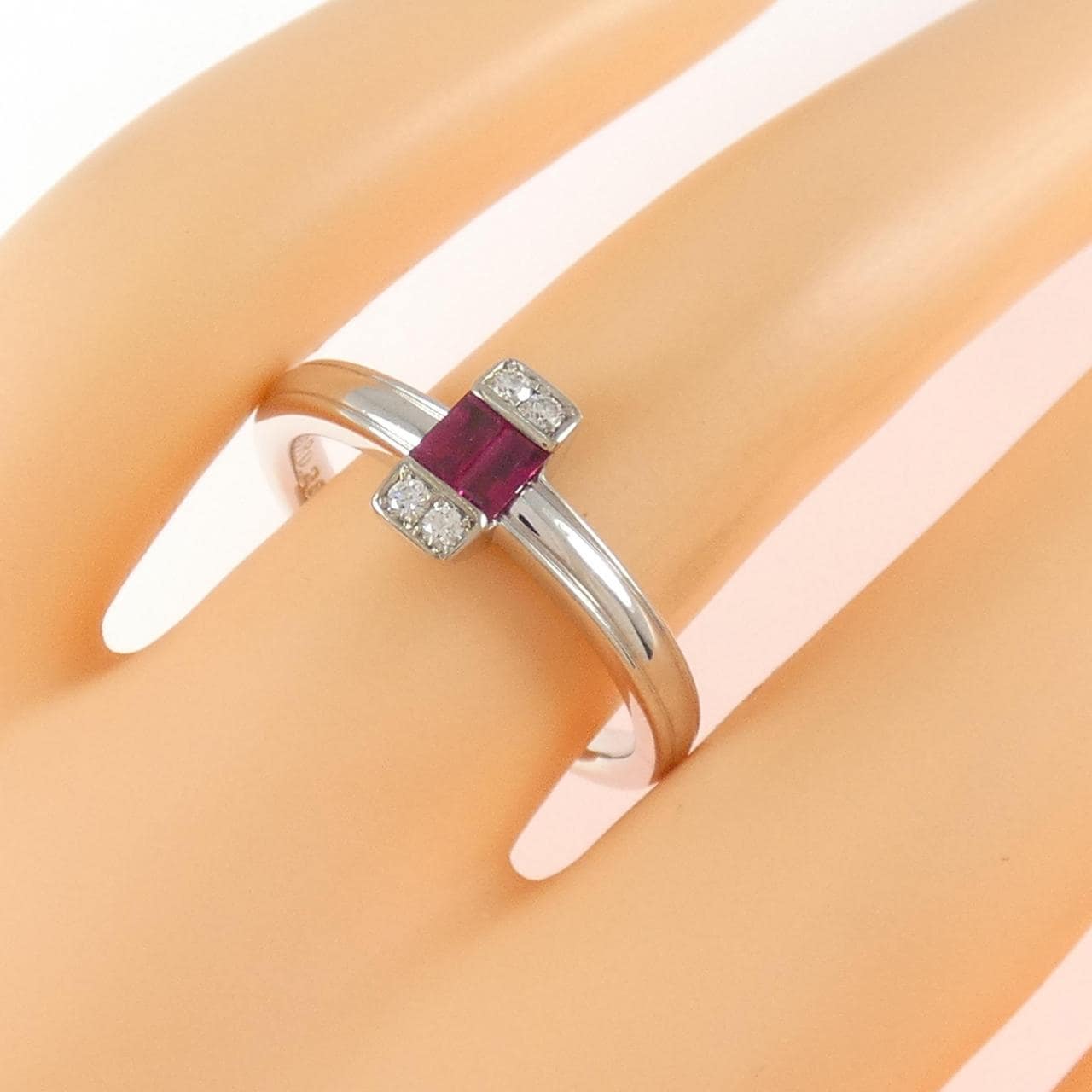 ポーラ ルビー リング 0.28CT