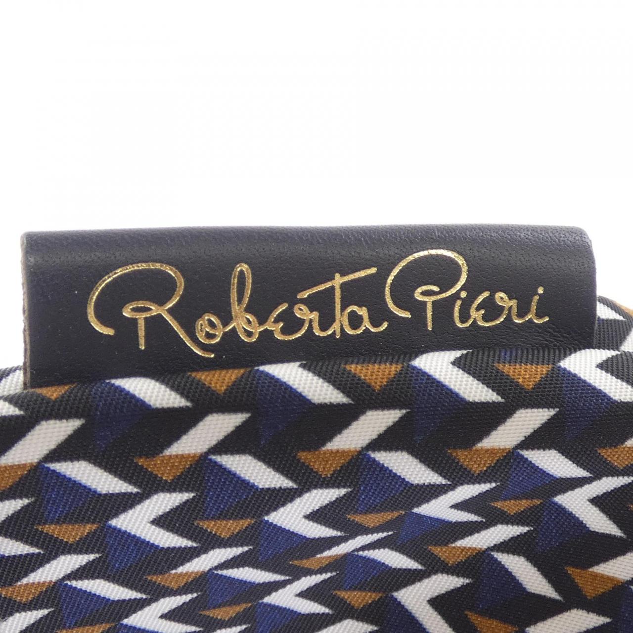 ロベルタ ピエリ ROBERTA PIERI POUCH