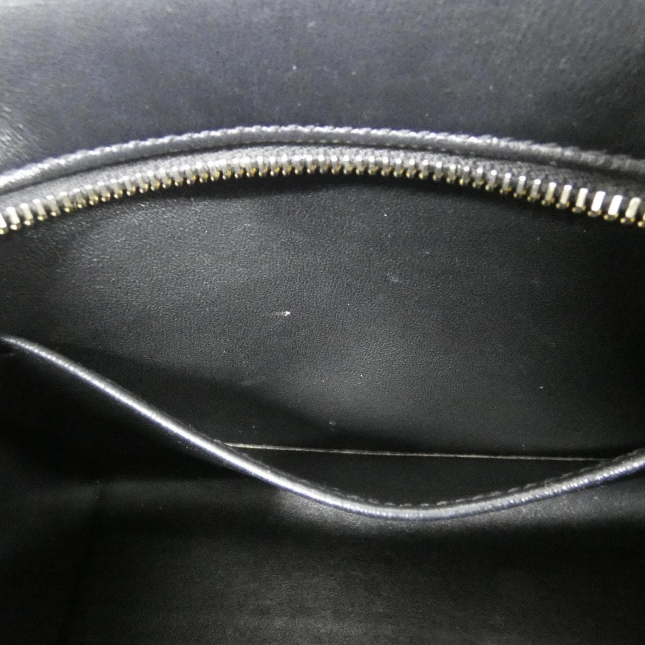 サンローラン ベイビー カバス モノグラム 568853 DV70O バッグ