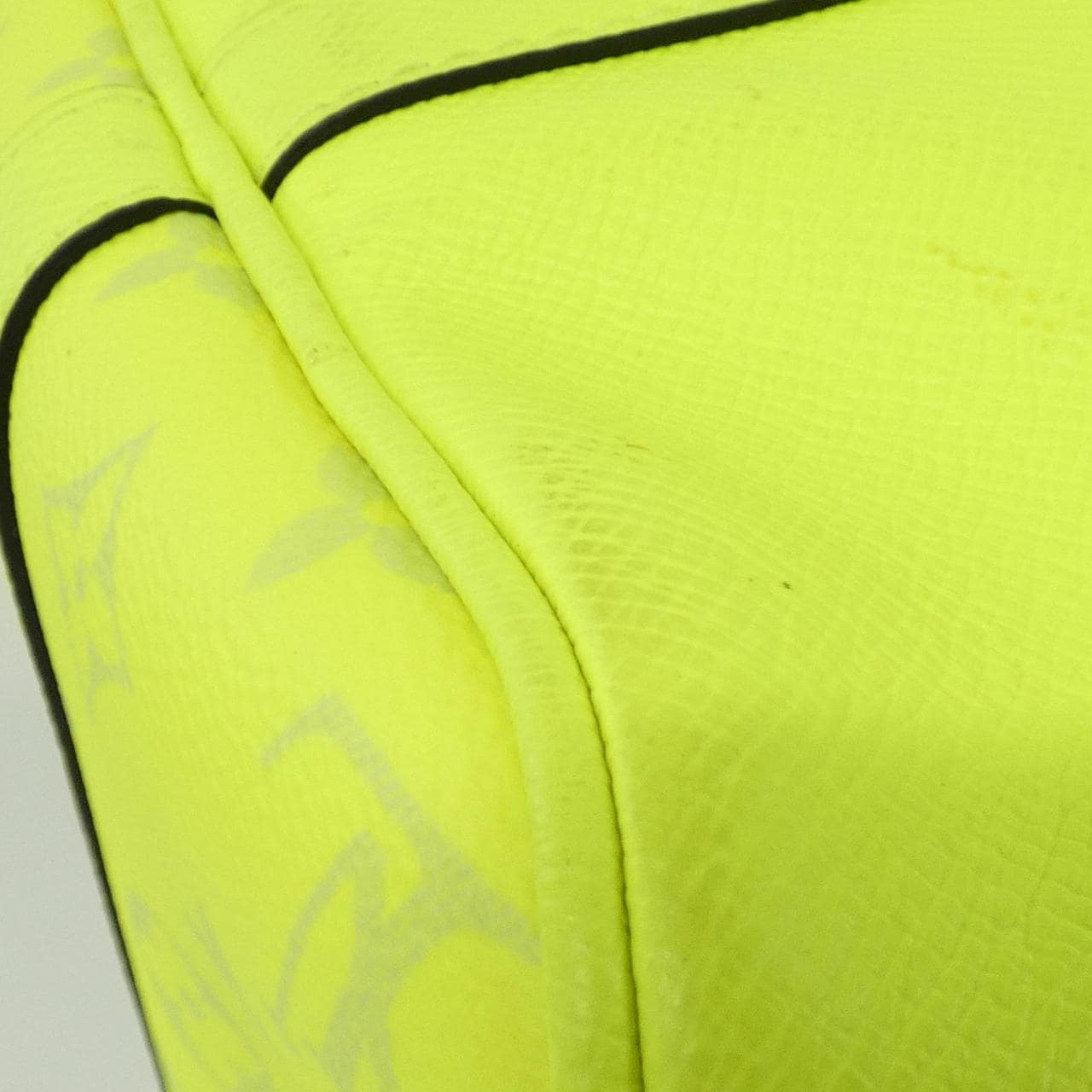 ルイヴィトン タイガ ラマ キーポル バンドリエール 50cm M30941 バッグ