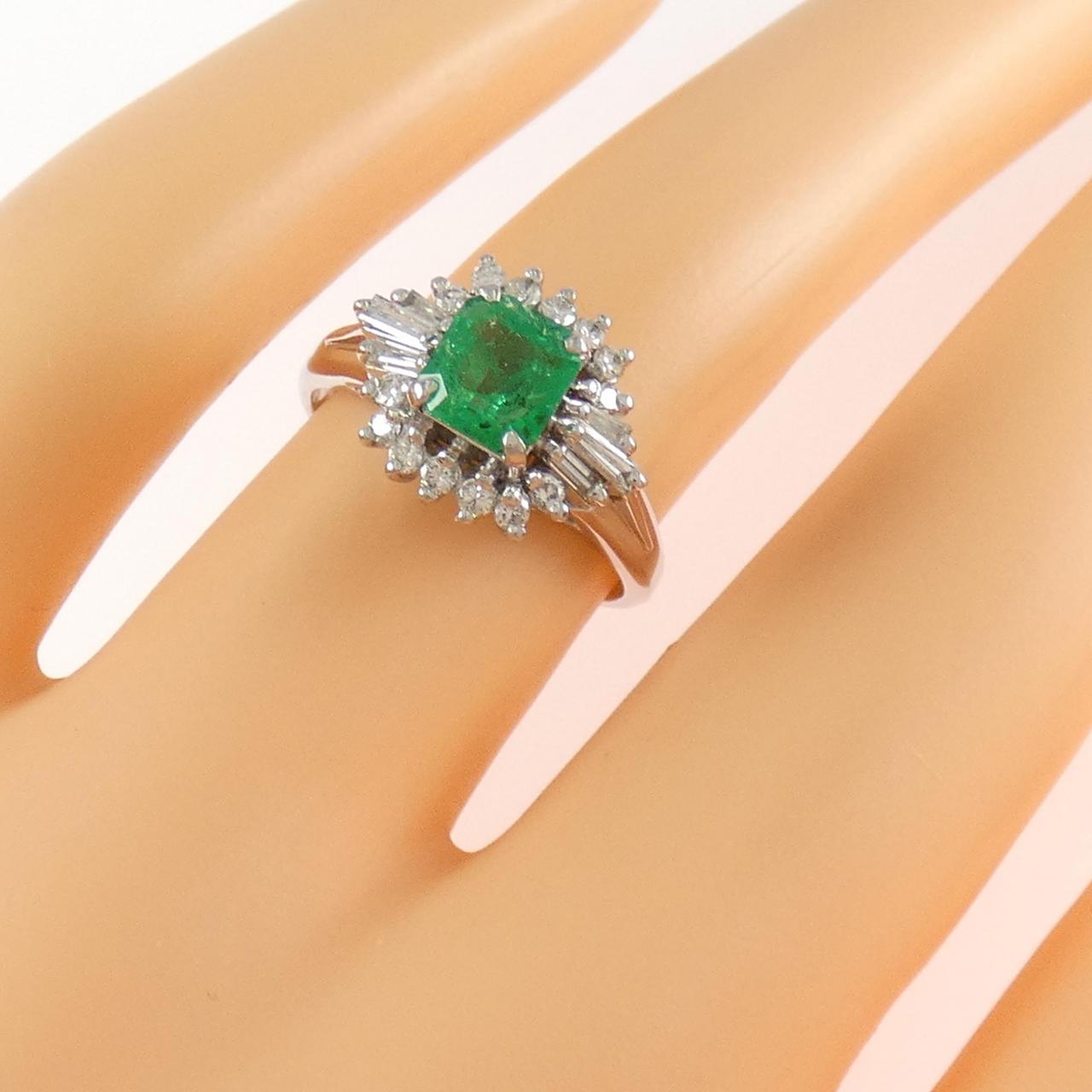 PT900 エメラルド リング 0.78CT