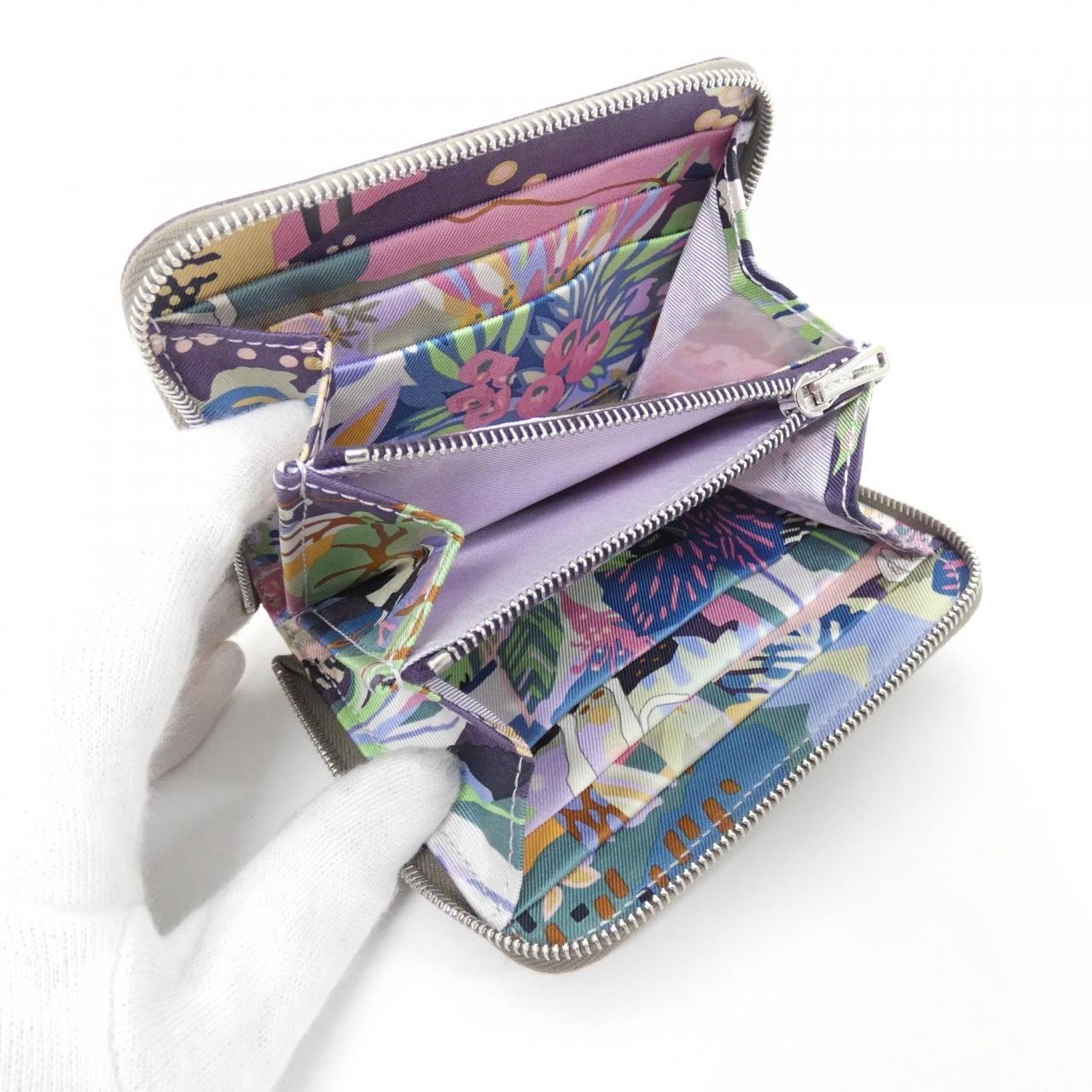 エルメス EN LIBERTE シルク イン コンパクト 084266CK 財布