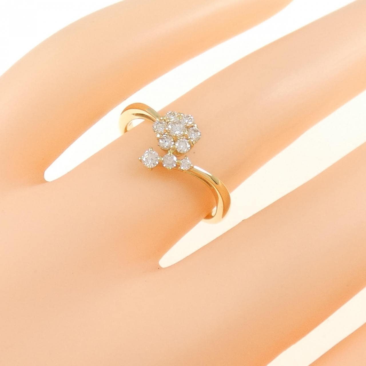 【新品】K18YG フラワー ダイヤモンド リング 0.25CT