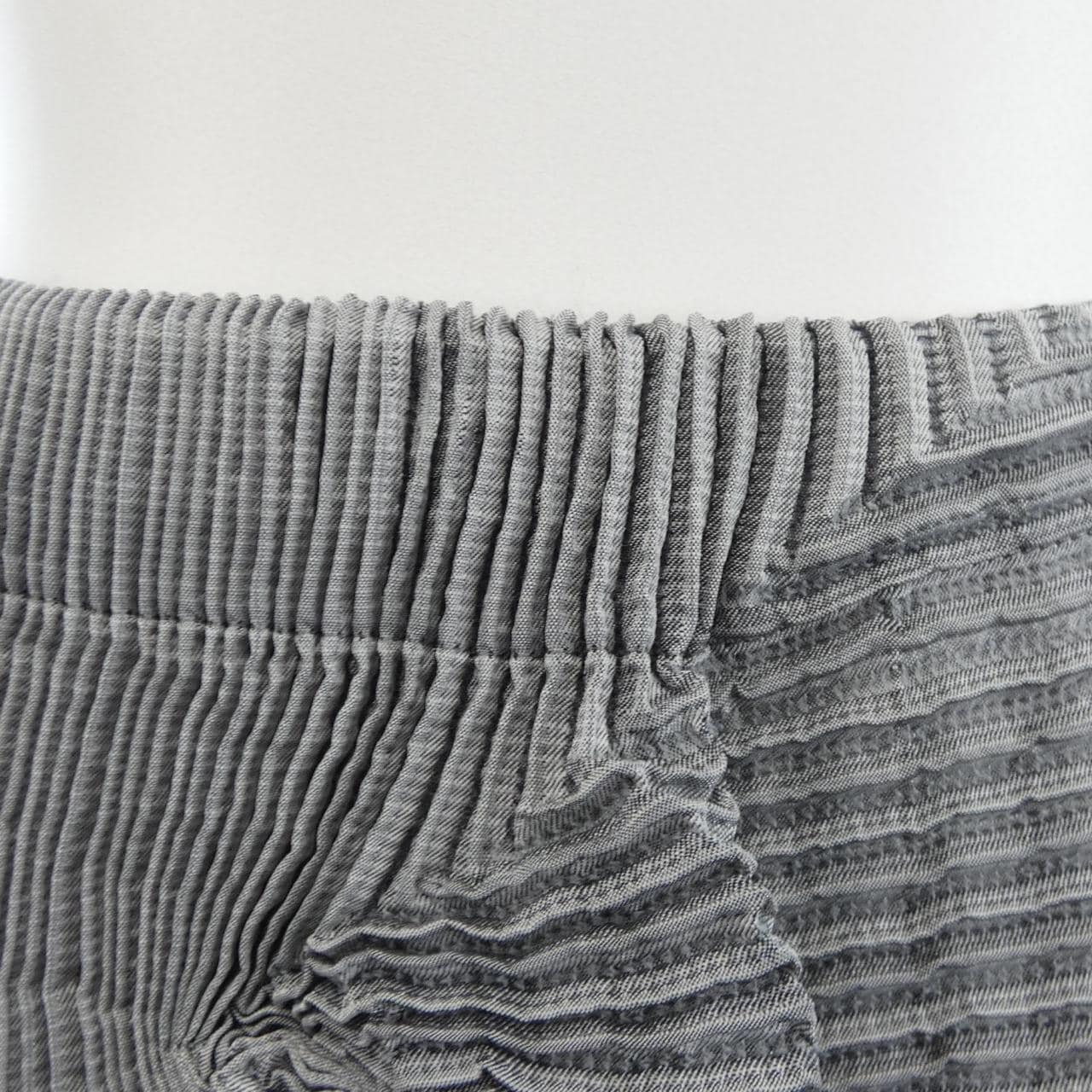 イッセイミヤケ ISSEY MIYAKE IM93FG026 スカート