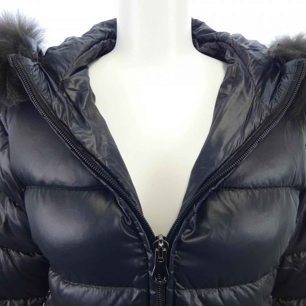 デュベティカ DUVETICA ダウンジャケット