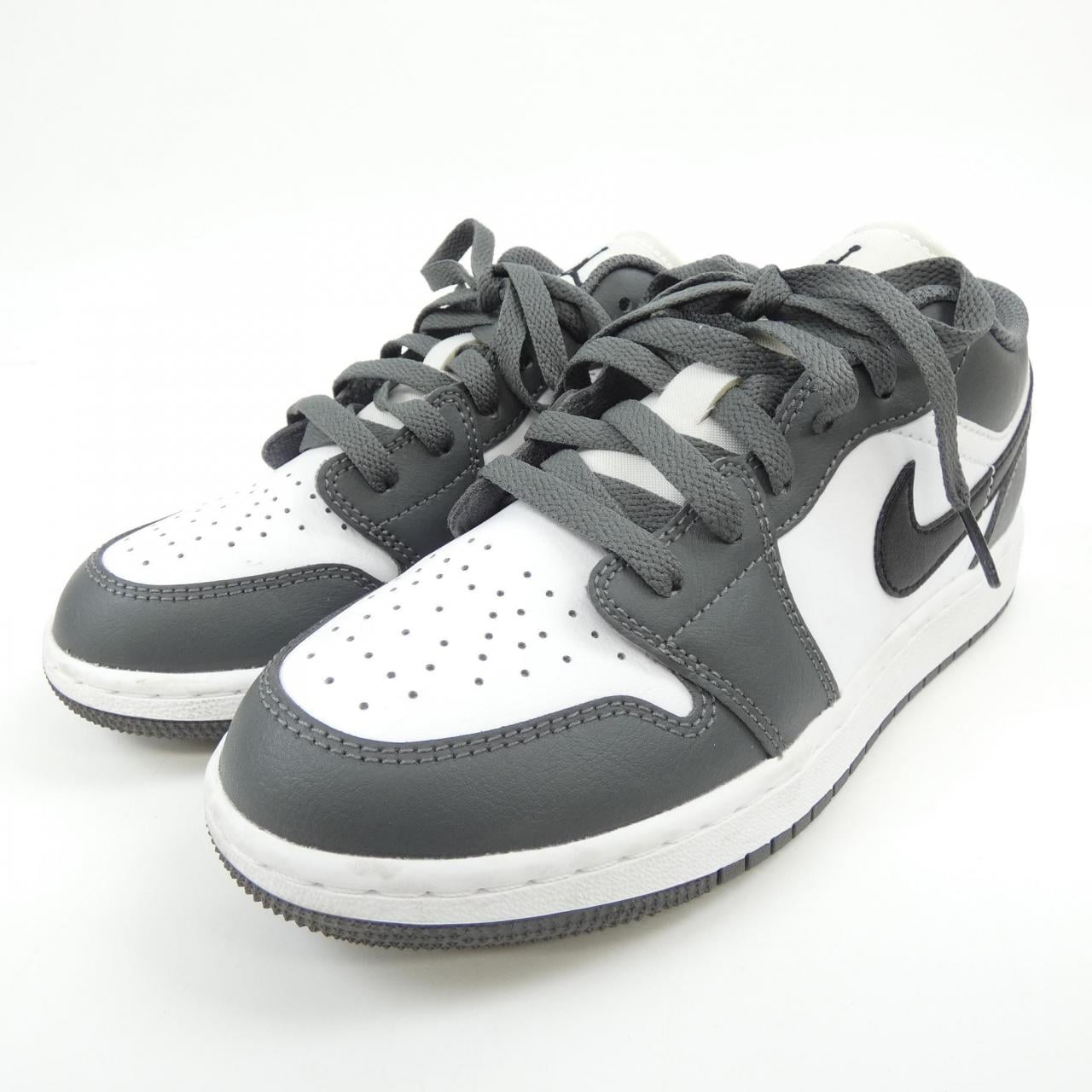 ナイキ ジョーダン NIKE JORDAN スニーカー