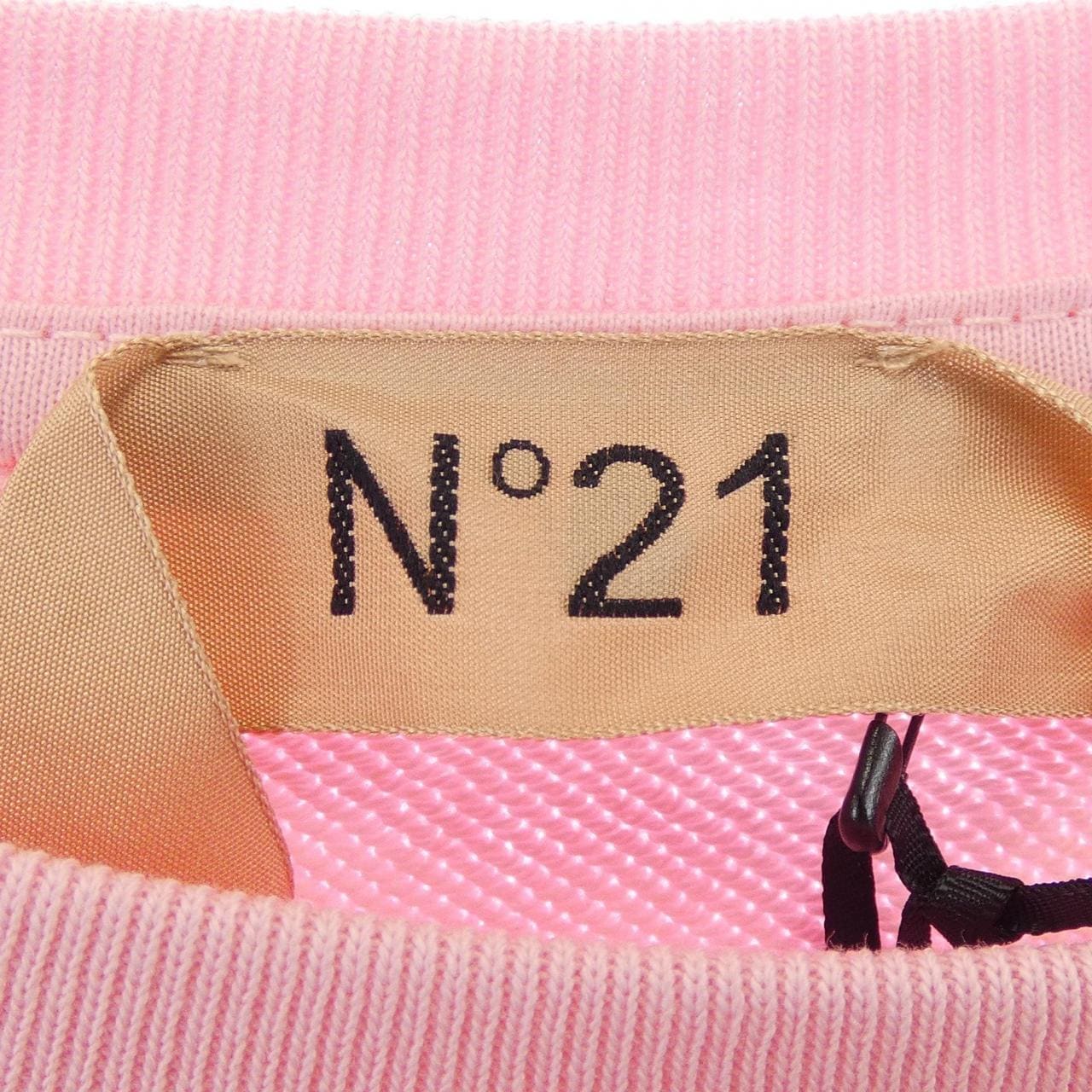 ヌメロヴェントゥーノ N°21 P24EN2M E0316329 スウェット