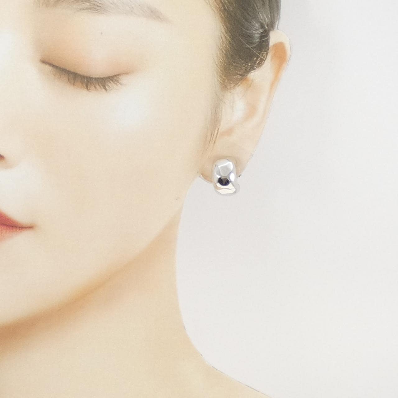 750WG イヤリング