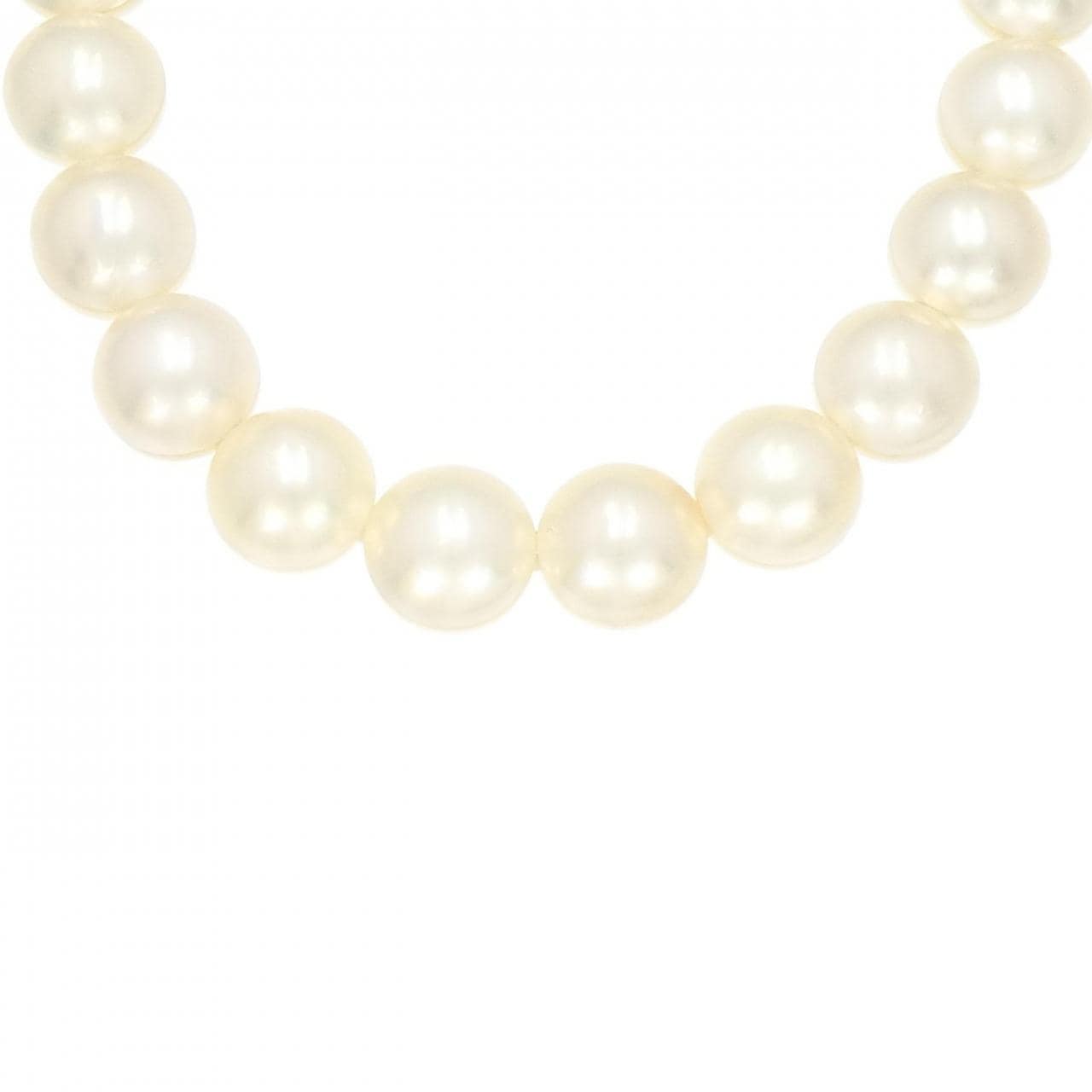 Tasaki Mabe pearl necklace